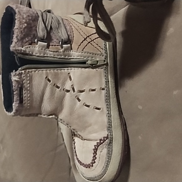 Merrell vintage moccasin boots - Picture 3 of 9